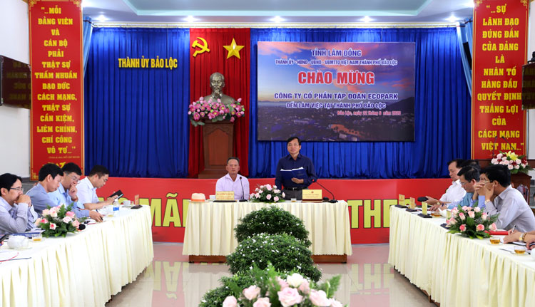 Đồng chí Nguyễn Văn Triệu – Bí thư Thành ủy Bảo Lộc làm việc với Tập đoàn Ecopark