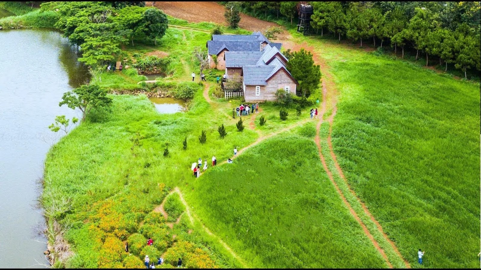 Mua đất vườn Bảo Lộc giá rẻ để xây dựng khu nghỉ dưỡng